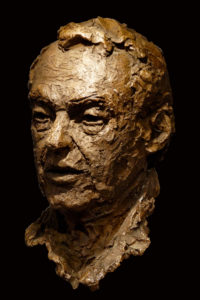 portret Hans van Mierlo in brons